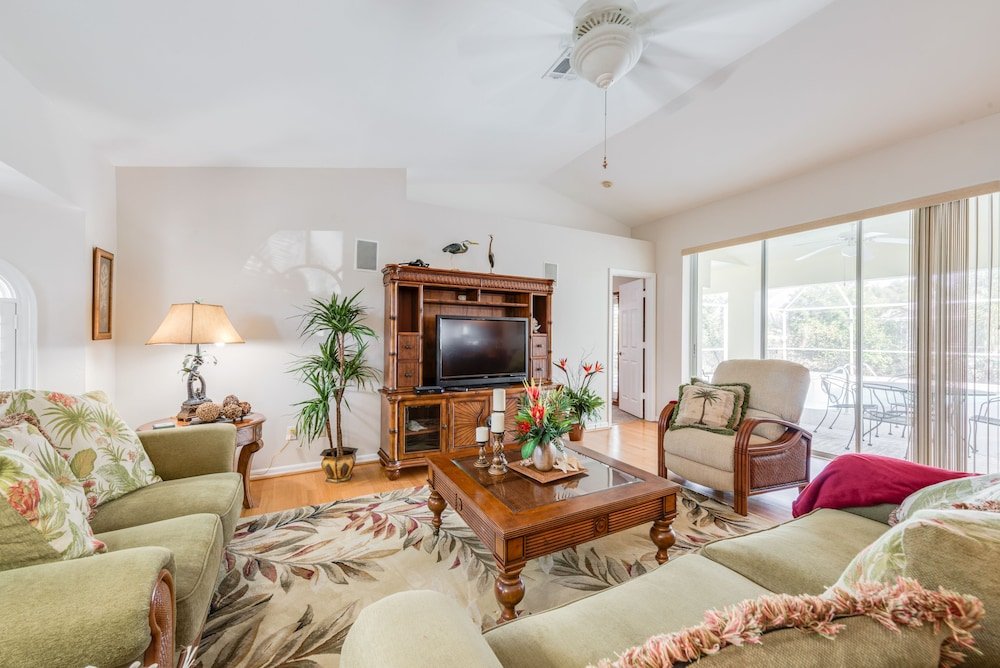 Фото 2305 Sw 19th Home 3 Bedrooms 2 Bathrooms Home