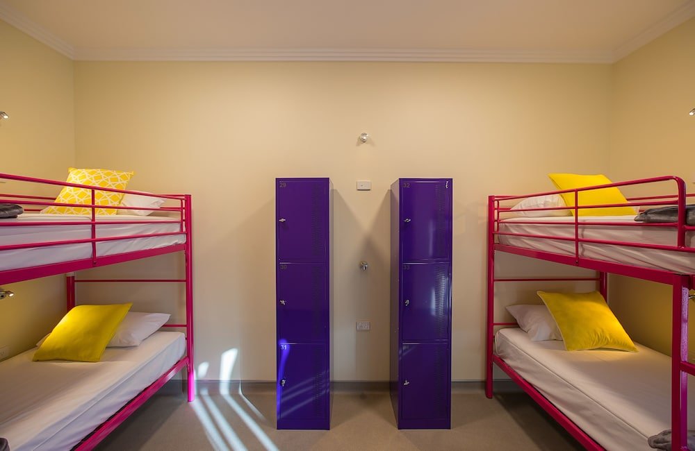 Фото Breeze Lodge - Hostel