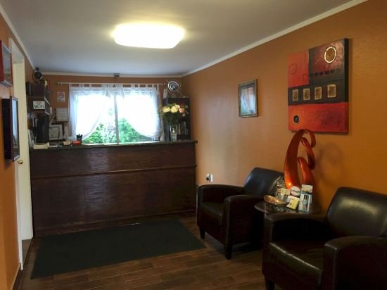 Фото Baywatch Hotel & Marina