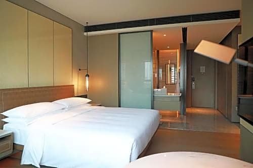 Фото Wuhan Marriott Hotel Hankou