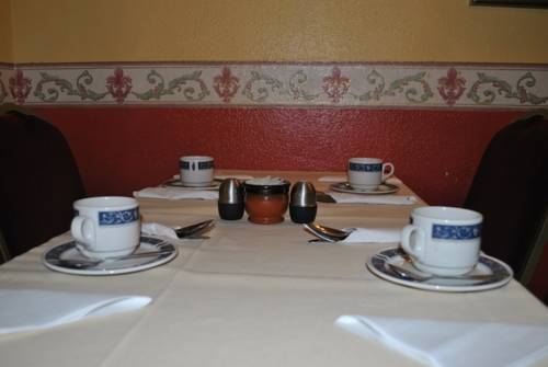 Фото Broadway Hotel