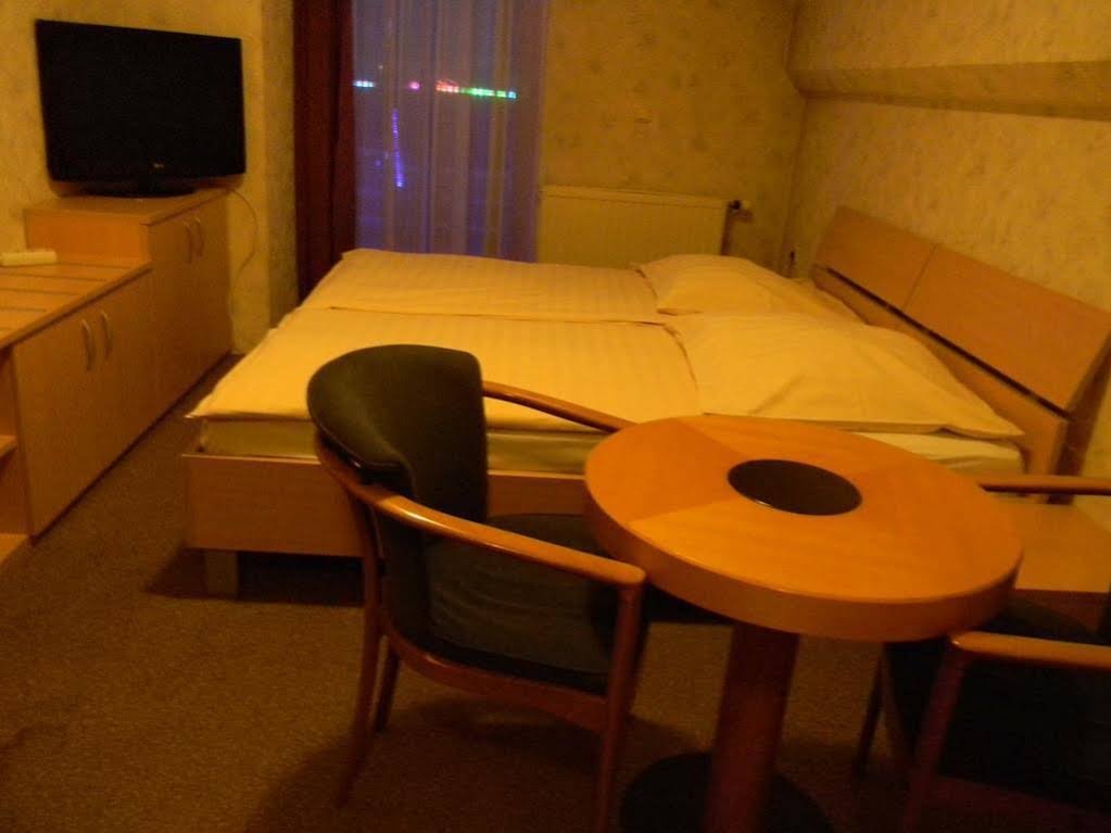 Фото Hotel Krona