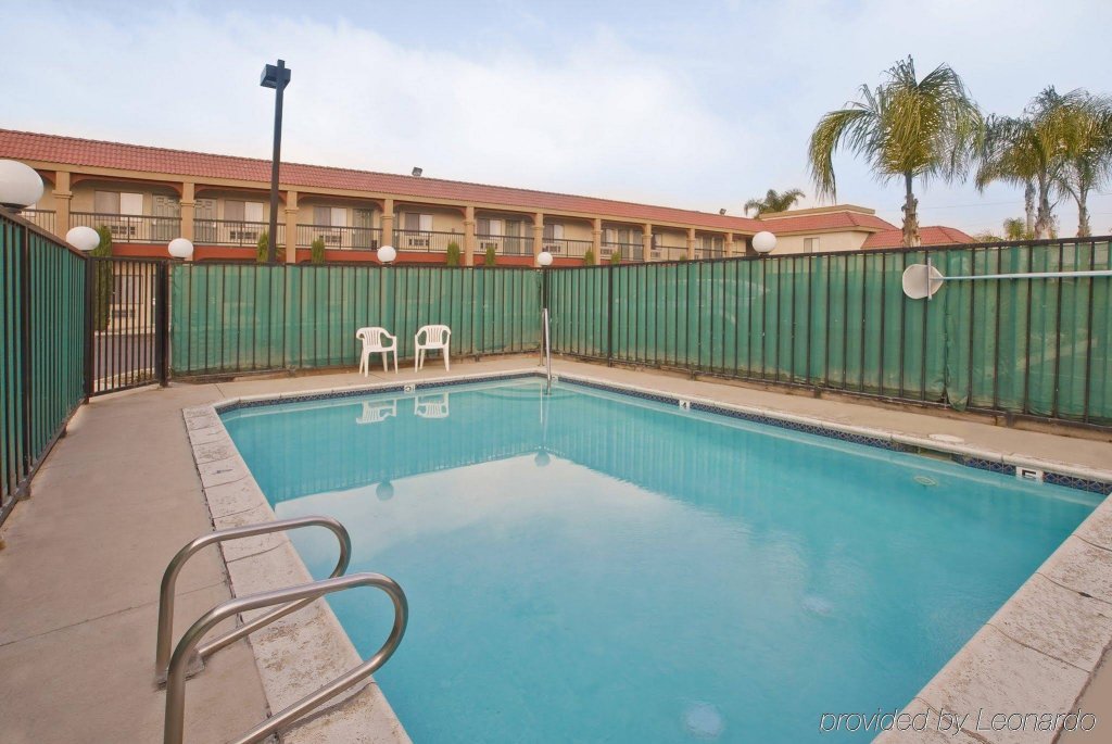 Фото Americas Best Value Inn Rialto