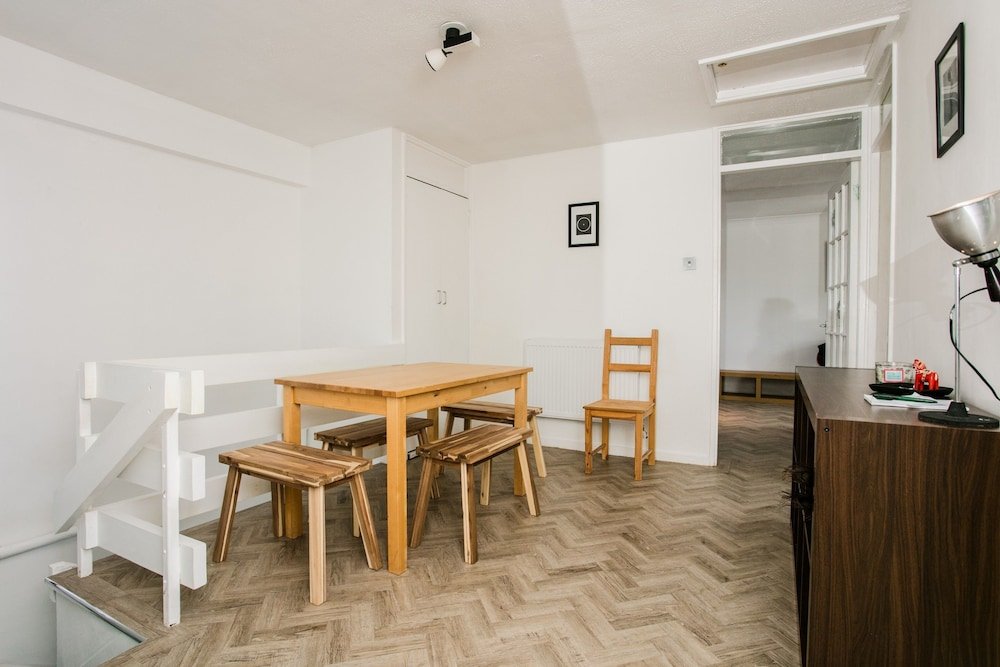 Фото Bright & Modern 2 Bedroom Flat W/balcony - Whitechapel!