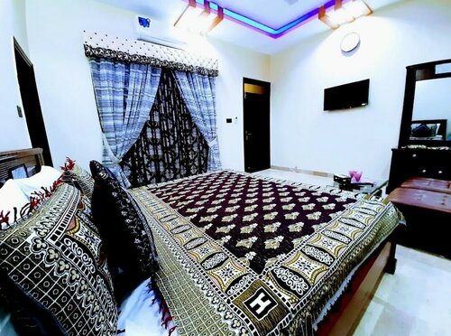 Гостиница Galaxy Inn Guest House Karachi в Карачи