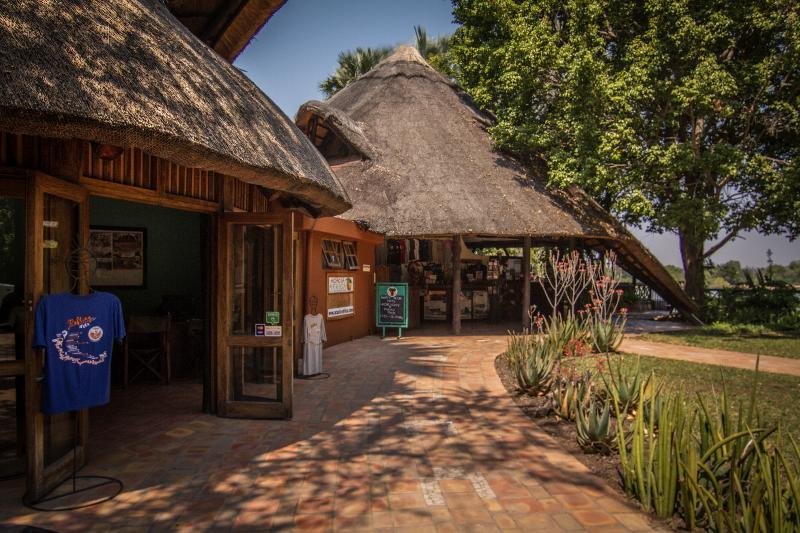 Фото Victoria Falls Waterfront