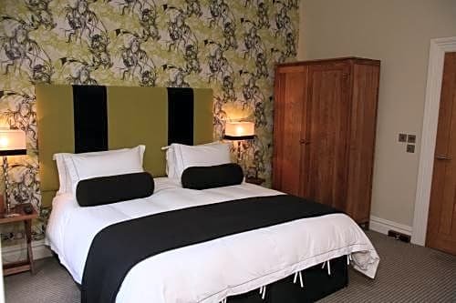 Фото The Green House