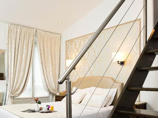 Фото Hotel St Pétersbourg Opéra & SPA