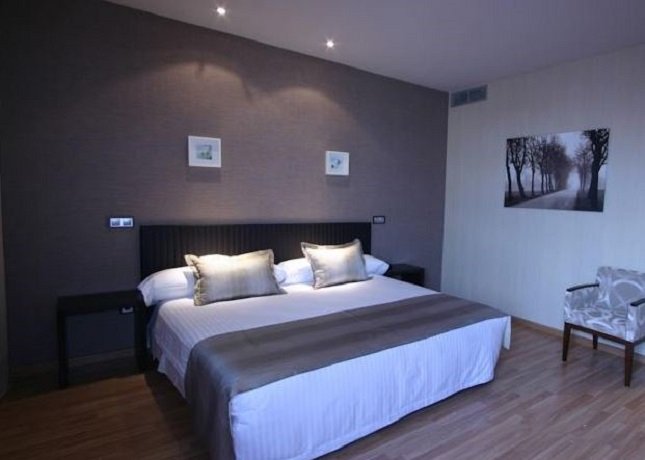 Фото Hotel Dinastía