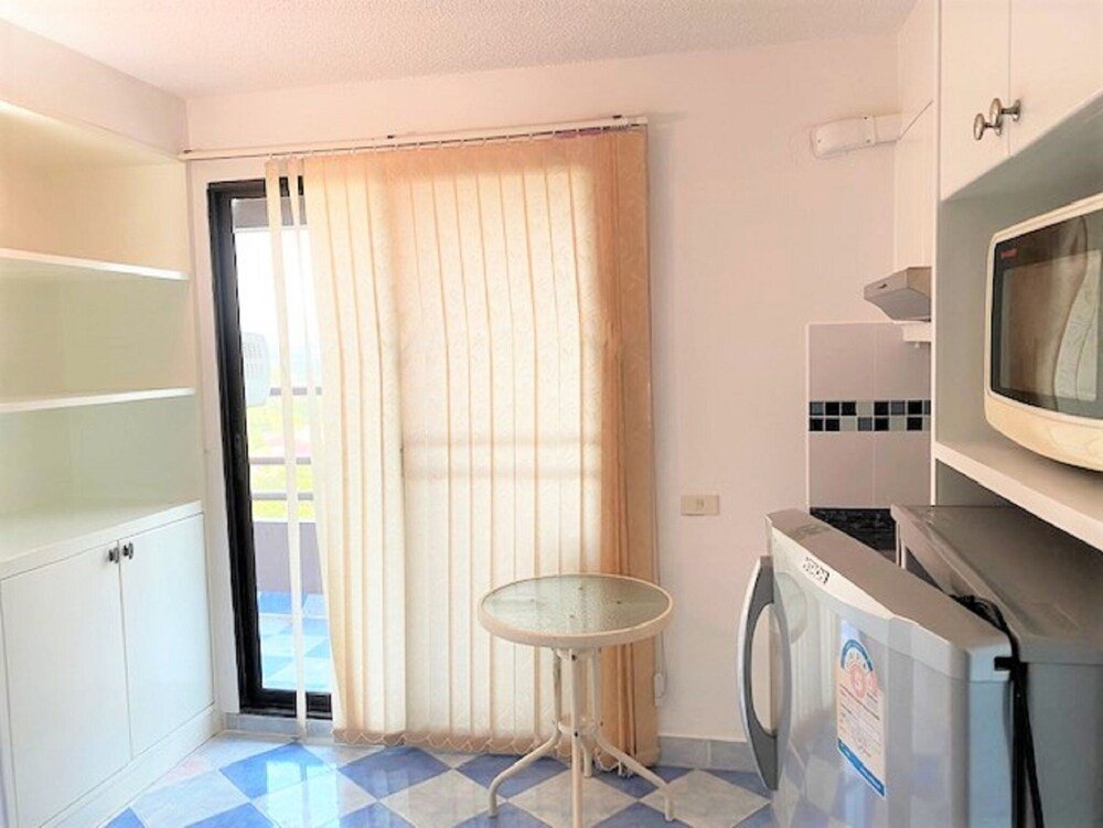 Фото Angket hip Residence Fully Equipped 1 Bedroom Bath tub Shower