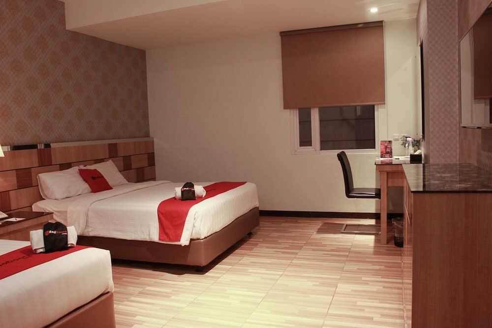 Фото RedDoorz Premium near Bandung Station