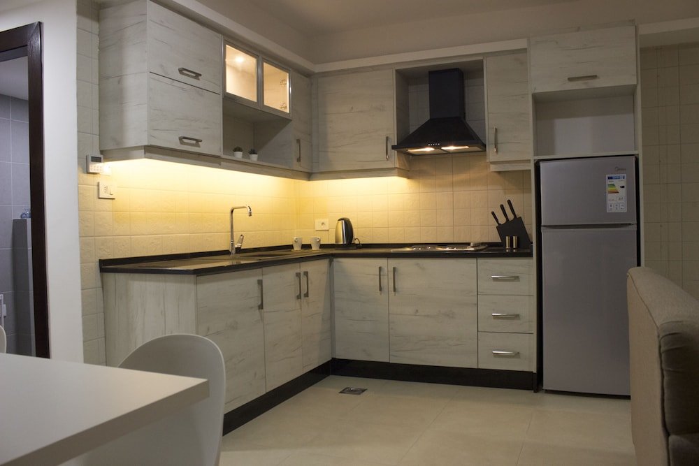 Фото Triple A Hotel Apartments