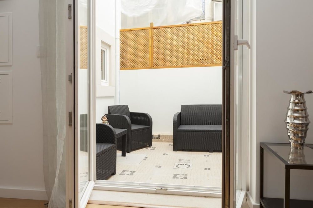 Фото Lisbon Town Center Apartment