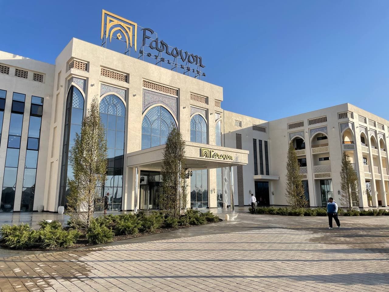 Фото отеля 1