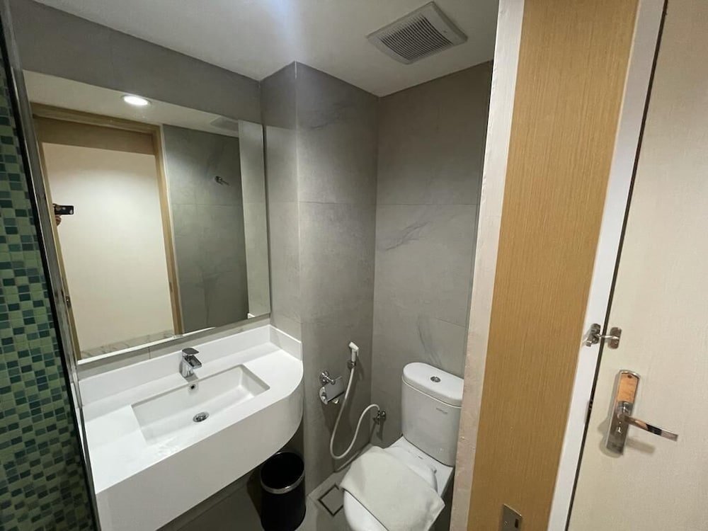 Фото Palm Park Hotel Surabaya