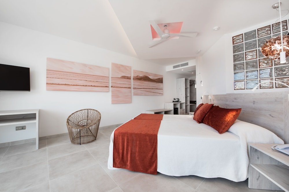 Фото Hotel Abrat