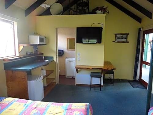 Фото Glow Worm Accommodation