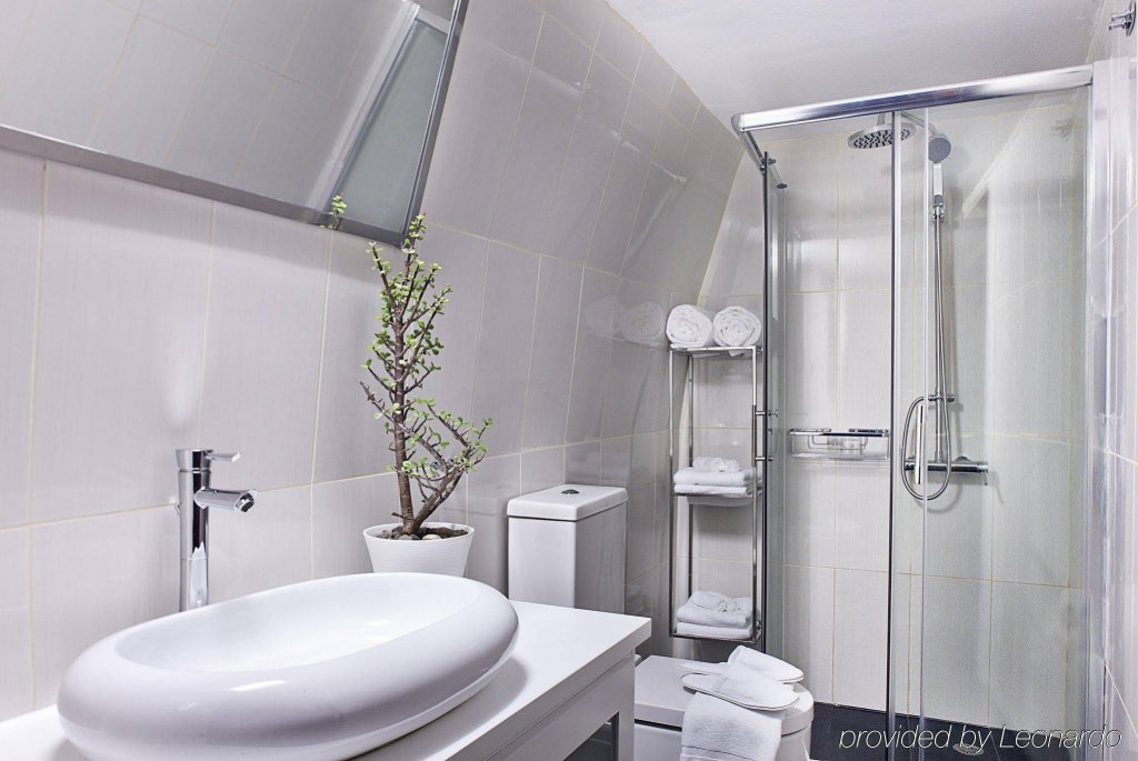 Фото Cosmopolitan Suites