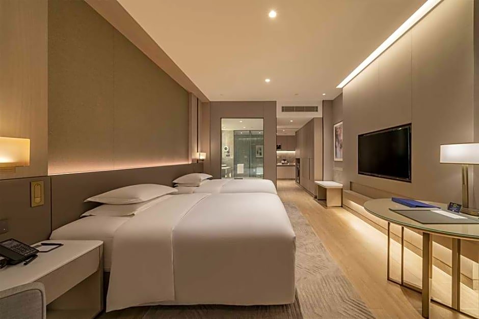 Фото DoubleTree by Hilton Shenzhen Nanshan Hotel & Residences