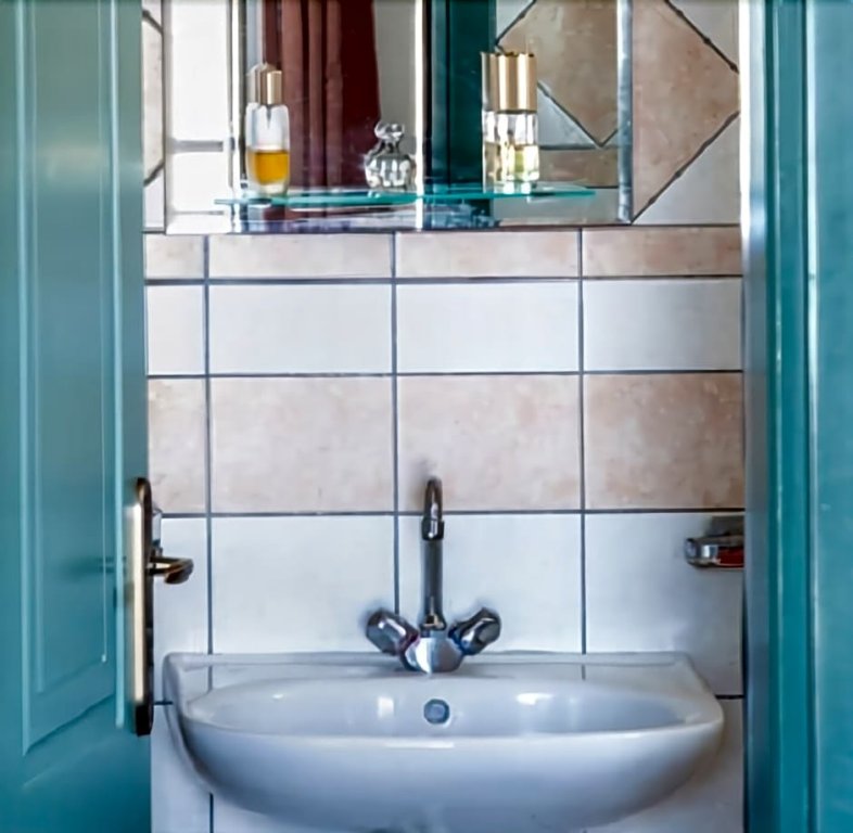 Фото Astir Studios