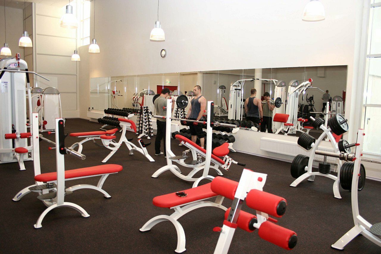 Фитнес клуб звездный