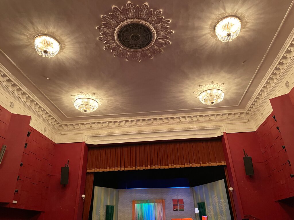 Театр Комедии Москва Беговая Фото Зала — New-Freepik.Ru