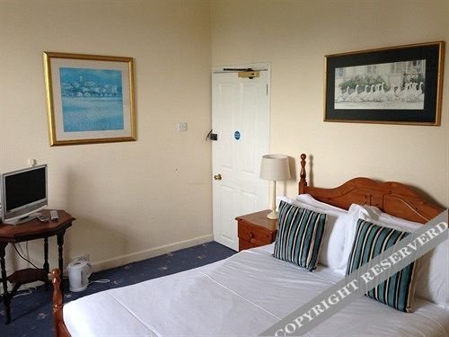 Фото The Rose And Crown, Ashbury