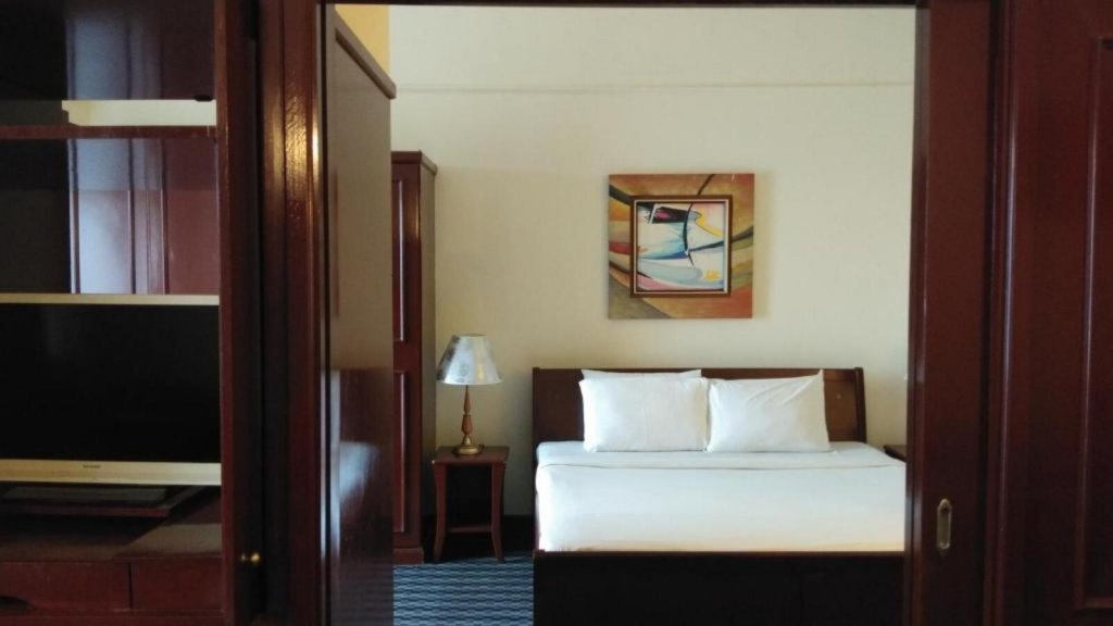 Фото Best Service Suites at Times Square