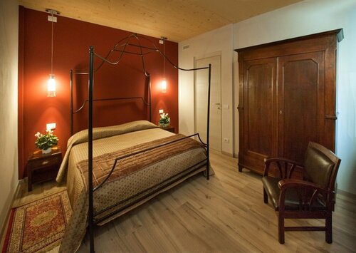 Внешний вид отеля La Rosa Gialla в Бароле, фото 2