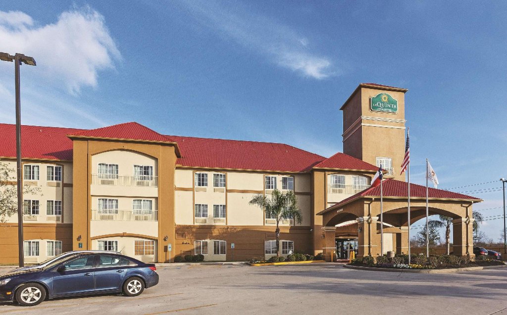 Фото La Quinta Inn & Suites by Wyndham Houston Hobby Airport