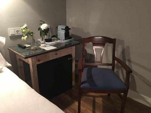 Гостевой дом Hostal los Castanuelos в Канделеде