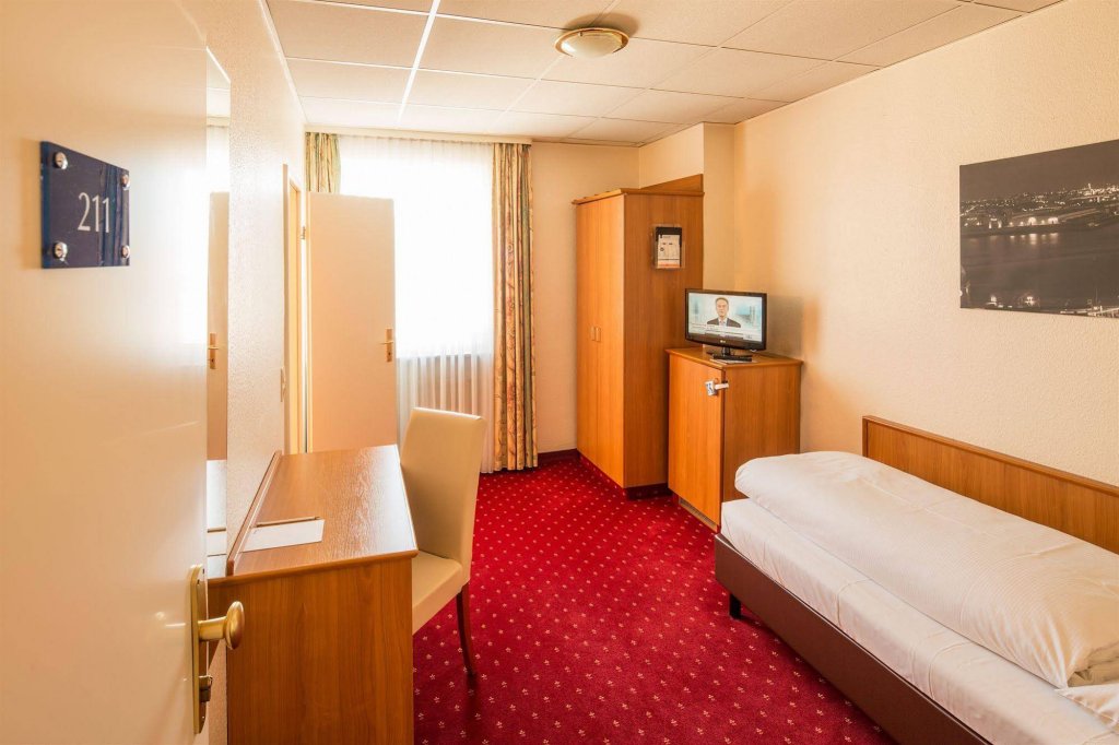 Фото Heikotel Hotel Windsor