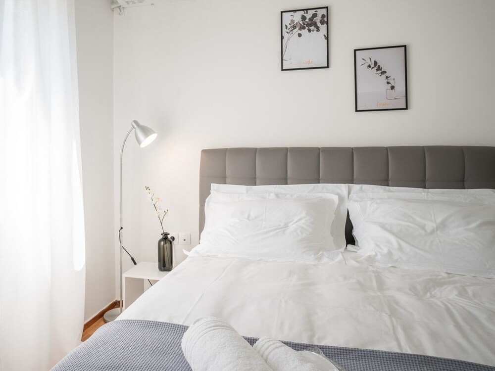 Фото Modern Design Apartment Near Acropolis 2