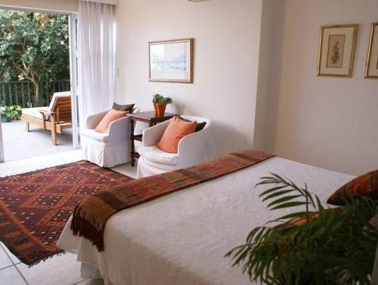 Фото The Pink Lodge on the Beach