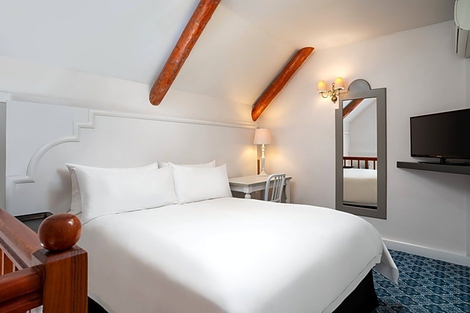 Фото Protea Hotel by Marriott Cape Town Mowbray