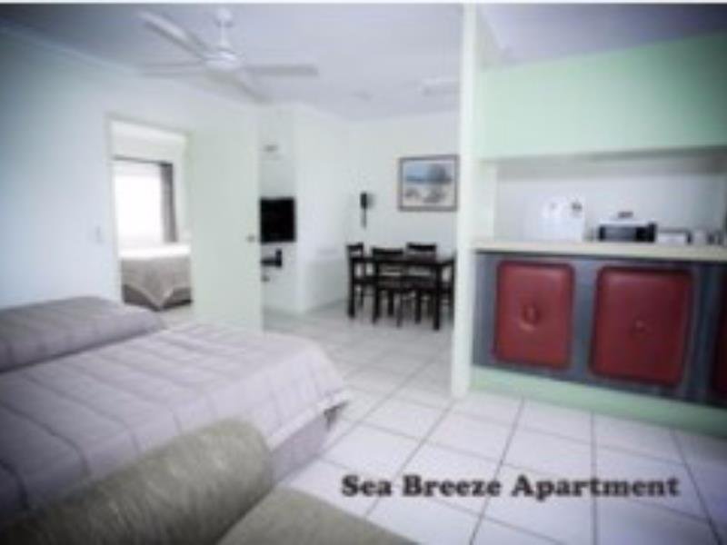 Фото Miami Shore Apartments & Motel