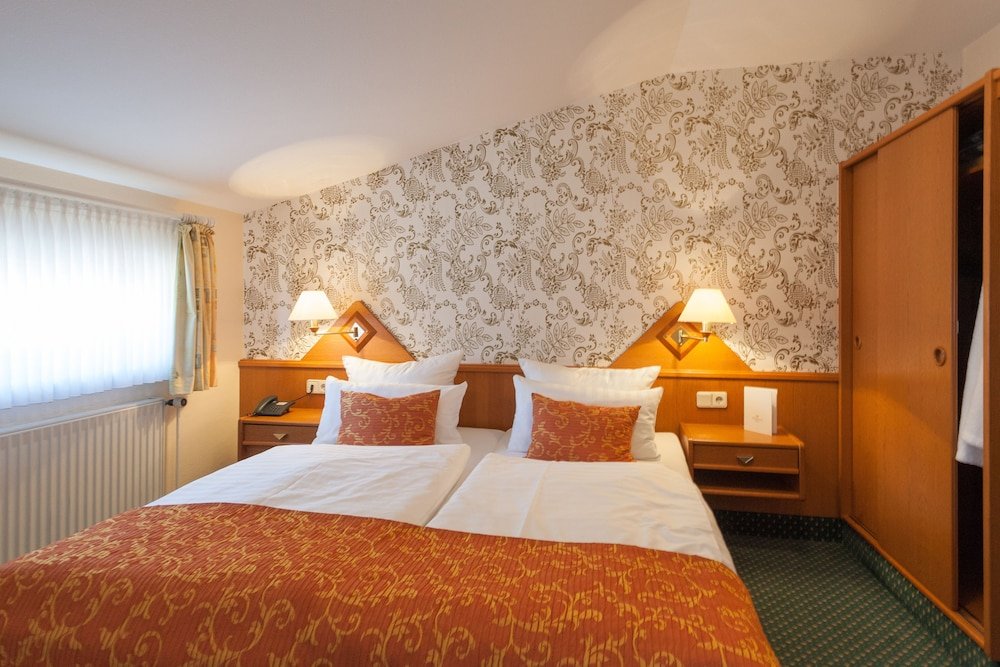 Фото Hotel Bernstein