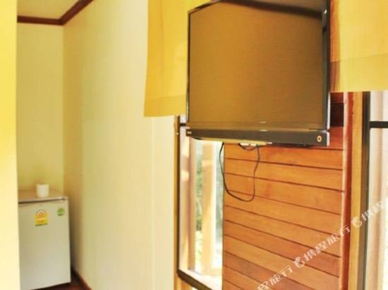 Фото Hilltop Chalet