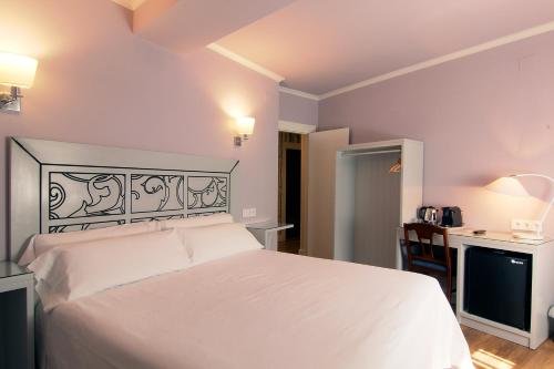 Фото Hostal los Castañuelos