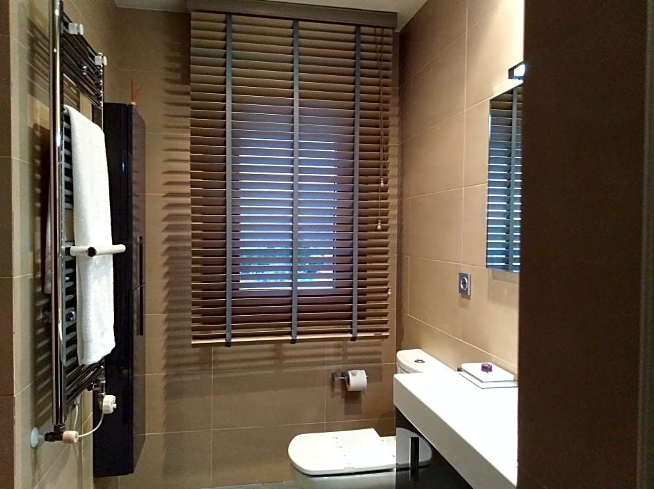 Фото Hotel Reina Adosinda