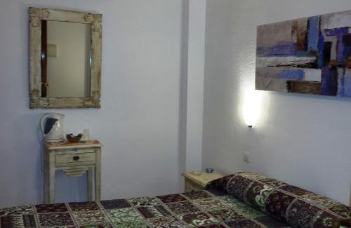 Фото Hostal Tres Soles