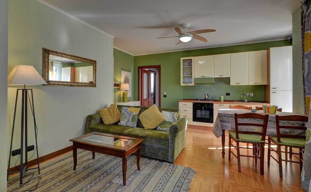 Фото La Rosa Gialla