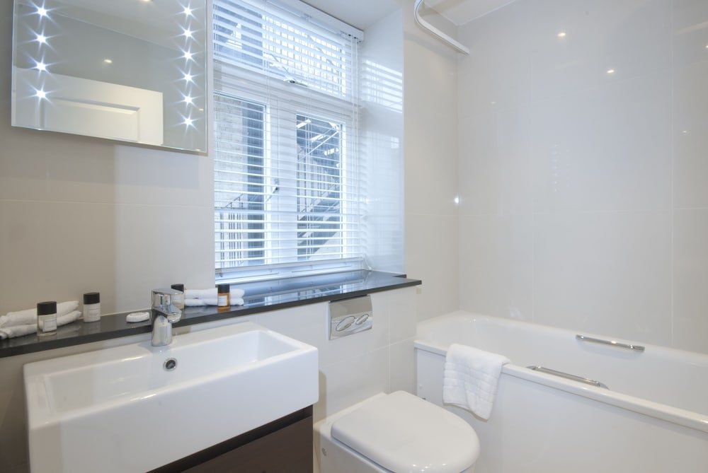 Фото Ashburn Hotel