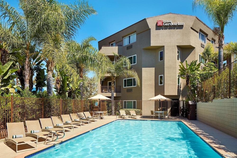 Фото Hilton Garden Inn San Diego Mission Valley Stadium