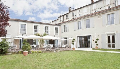 Гостиница Hotel Angoulême Le Saint Gelais в Ангулеме