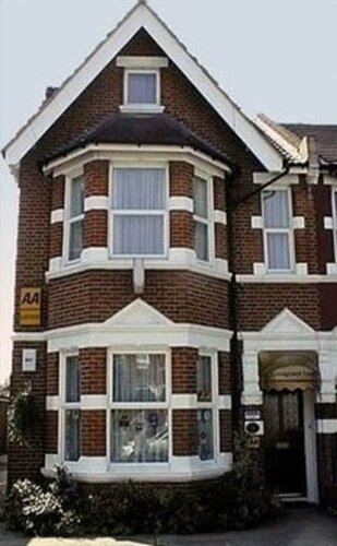 Гостиница Landguard Lodge в Саутгемптоне