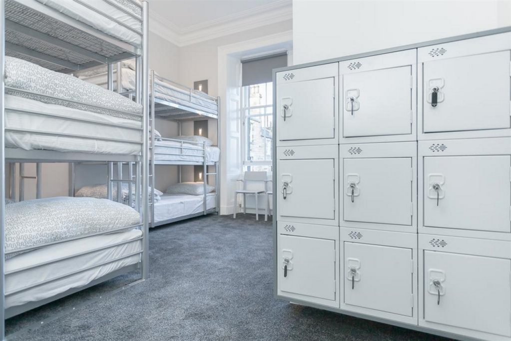 Фото West End Hotel