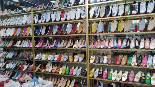 Qiz va fohisha ortasidagi jinsiy aloqa