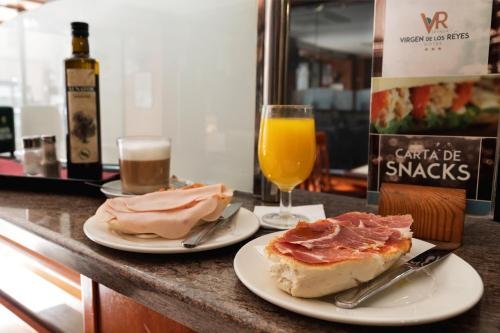 Фото Virgen de los Reyes