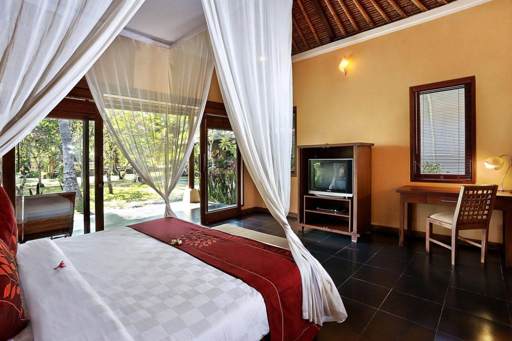 Фото Nirwana Beach & Resort